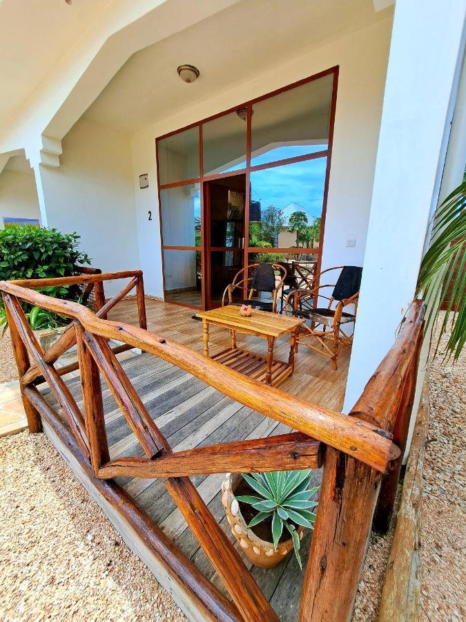 Mimi Na Wewe Villa Нунгві Екстер'єр фото
